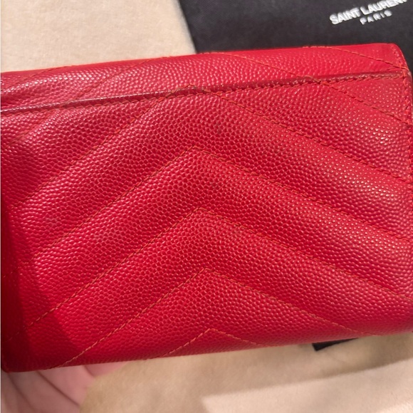 Saint Laurent YSL Red Leather Compact Wallet with Gold Logo GUC - Picture 14 of 15